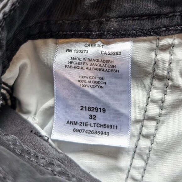 Lee Dungarees Black Cargo Shorts - Picture 7 of 8